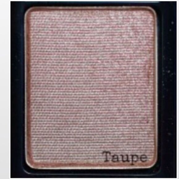 New Revlon Eyeshadow Womens Brown Tan Satin Cosmetics Make Up NWT - Picture 6 of 8